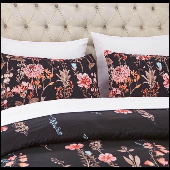 Special 🌺🌺 New Queen set flowers pattern , Set of2 Pillowcases &1Duvet cover - Picture 3 of 8